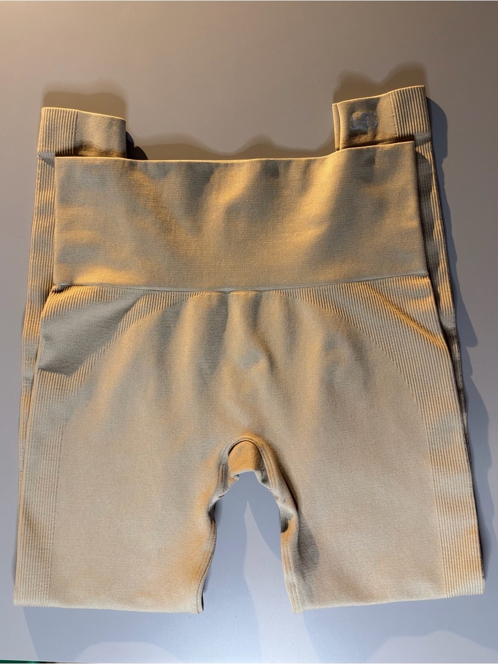 🍁SET Active SculptFlex Leggings 🤎
Women’s Size Small | Beige/Tan